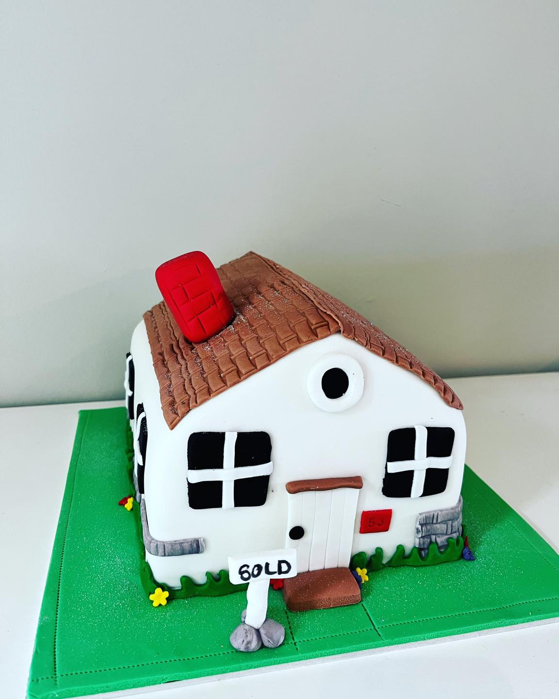 House cake, cape town cakes, novelty cakes, birthday cakes, southern peninsula, cakes, house cake